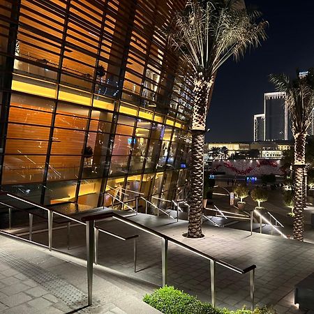 Downtown Luxury - Stunning Burj Khalifa & Sea View - 5 Minutes Walk To Dubai Mall Екстериор снимка