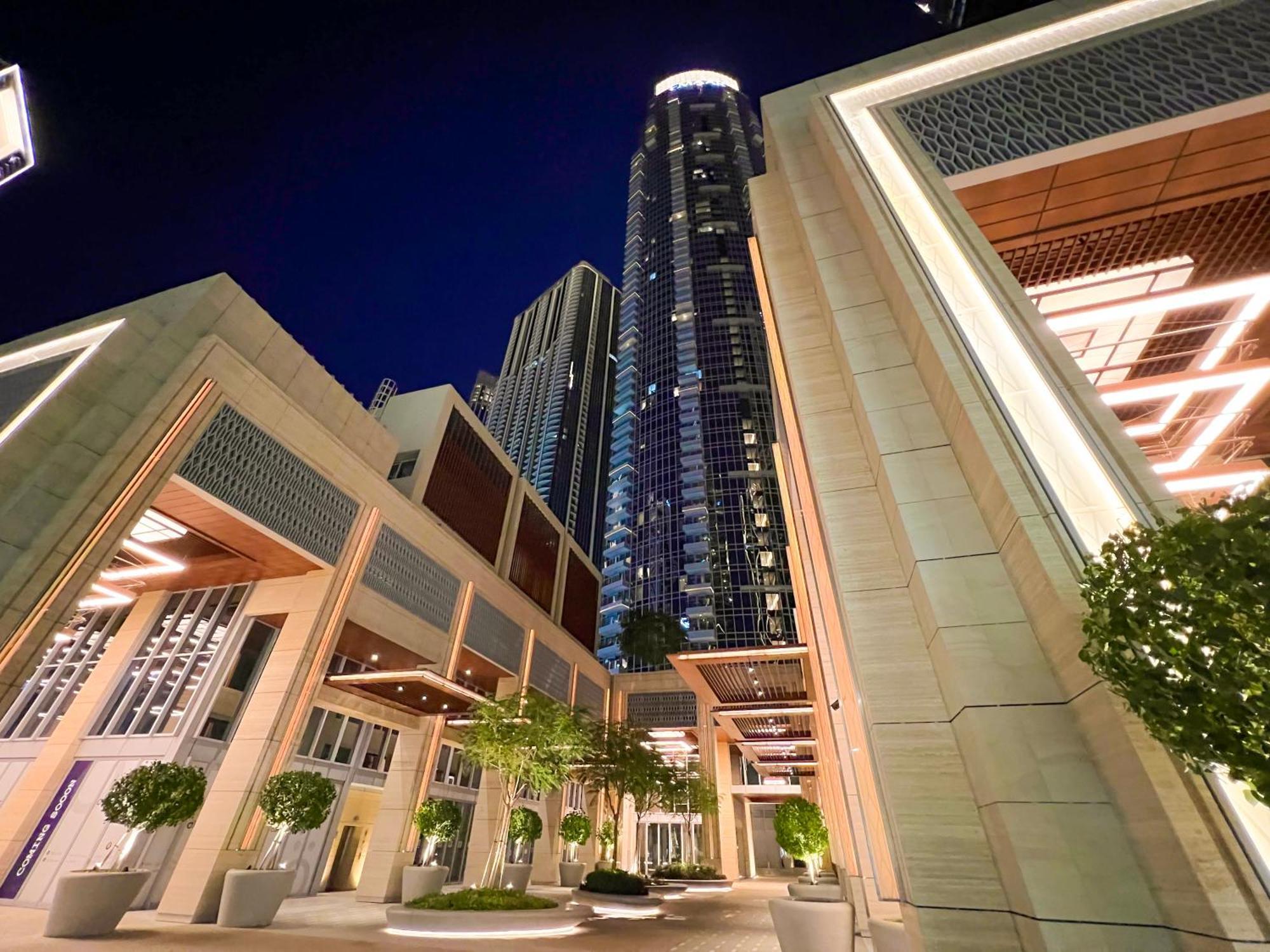 Downtown Luxury - Stunning Burj Khalifa & Sea View - 5 Minutes Walk To Dubai Mall Екстериор снимка