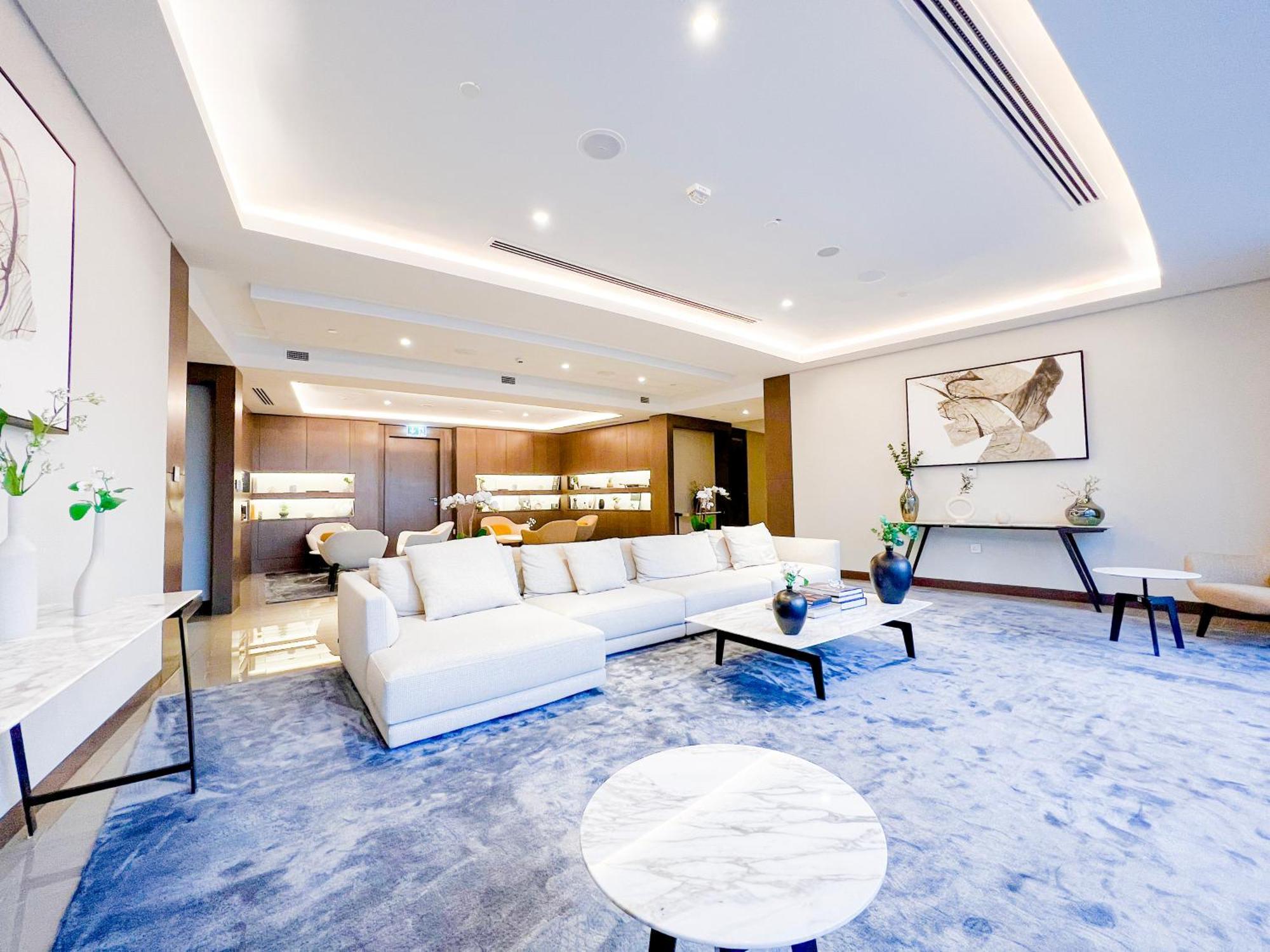 Downtown Luxury - Stunning Burj Khalifa & Sea View - 5 Minutes Walk To Dubai Mall Екстериор снимка