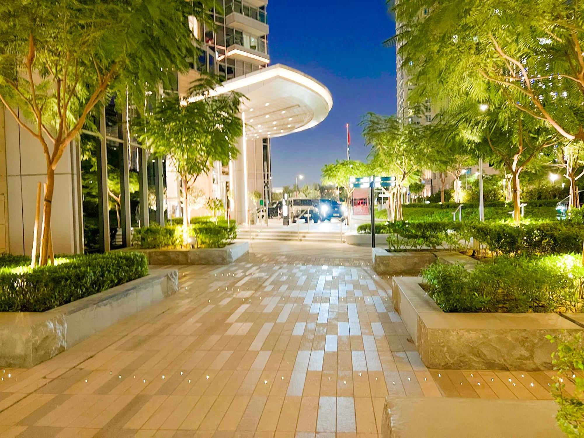 Downtown Luxury - Stunning Burj Khalifa & Sea View - 5 Minutes Walk To Dubai Mall Екстериор снимка