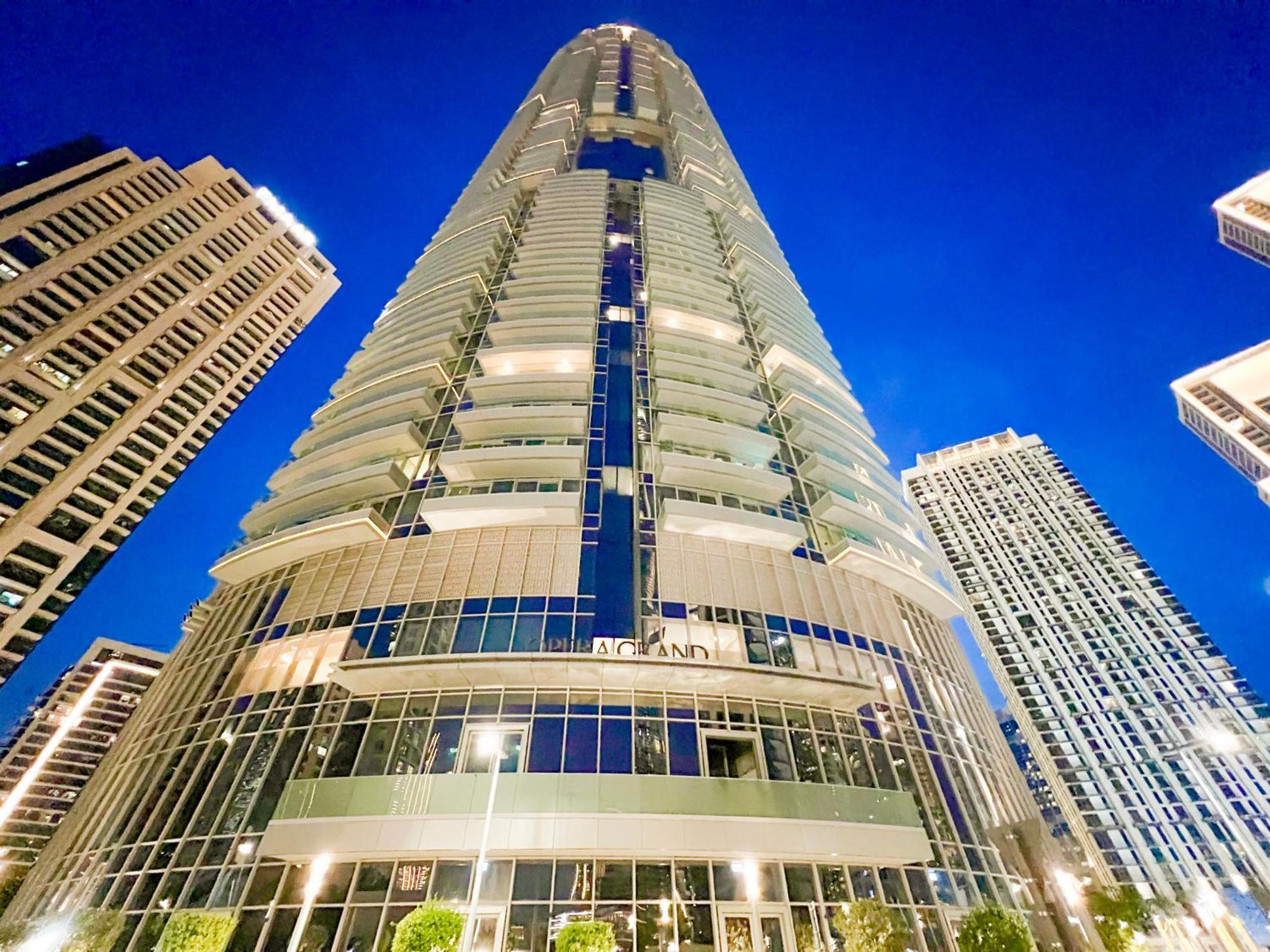 Downtown Luxury - Stunning Burj Khalifa & Sea View - 5 Minutes Walk To Dubai Mall Екстериор снимка