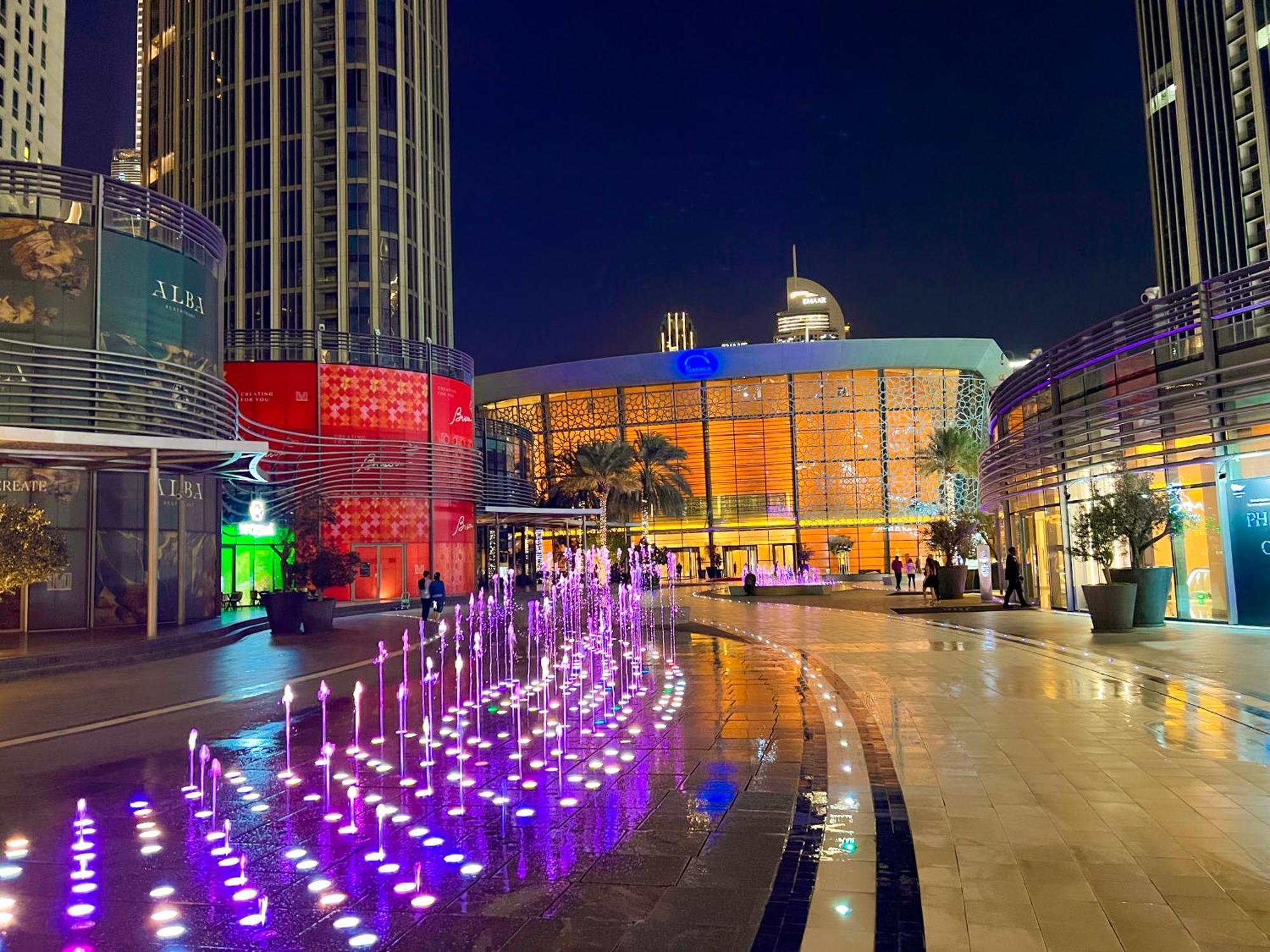 Downtown Luxury - Stunning Burj Khalifa & Sea View - 5 Minutes Walk To Dubai Mall Екстериор снимка