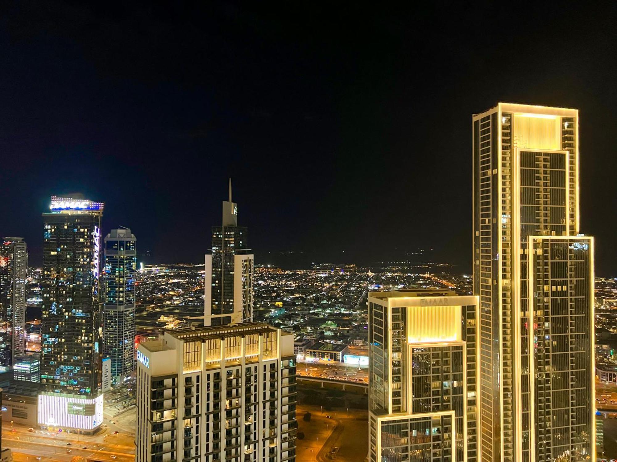 Downtown Luxury - Stunning Burj Khalifa & Sea View - 5 Minutes Walk To Dubai Mall Екстериор снимка