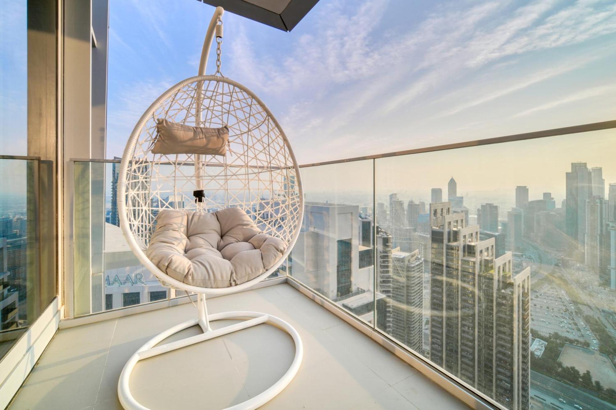 Downtown Luxury - Stunning Burj Khalifa & Sea View - 5 Minutes Walk To Dubai Mall Екстериор снимка