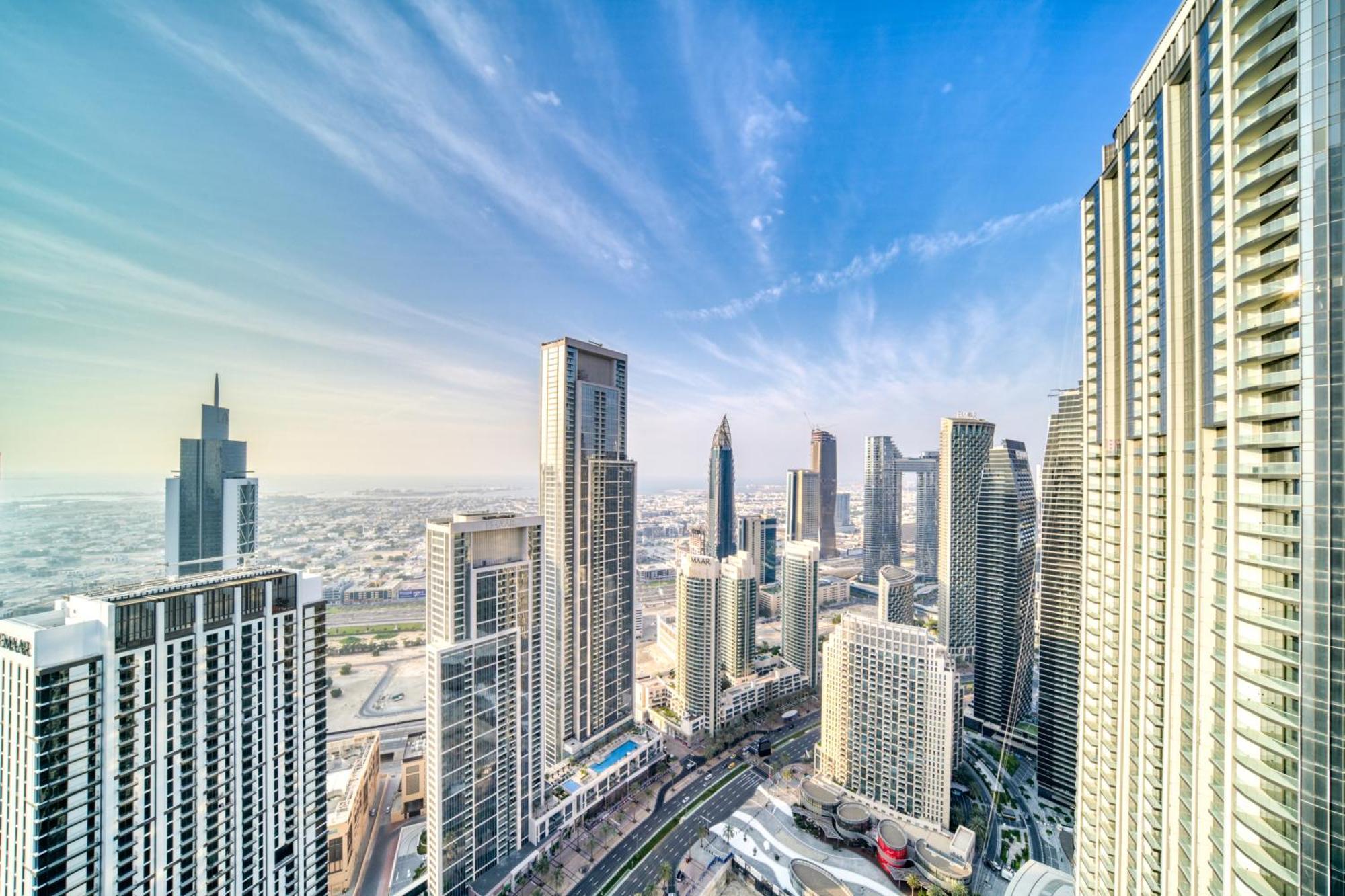 Downtown Luxury - Stunning Burj Khalifa & Sea View - 5 Minutes Walk To Dubai Mall Екстериор снимка